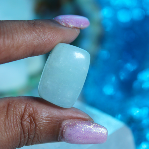 Aquamarine Crystal for Gentle + Authentic Expression